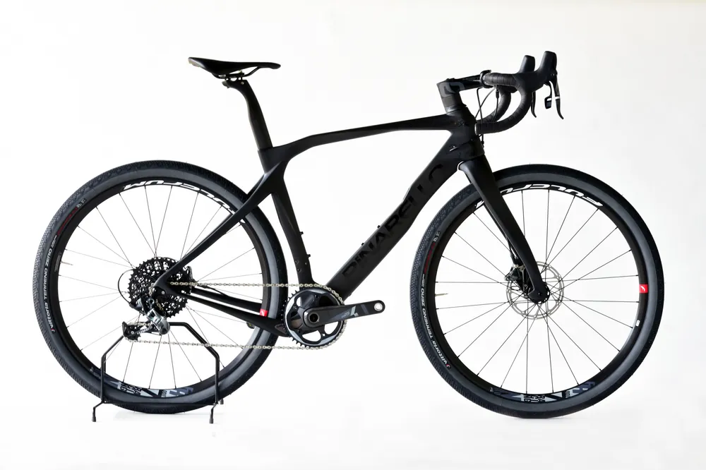 Gravel kolo Pinarello Grevil 505 BOB 53 Force Endorphin Republic Dokud Zásoby Vydrží