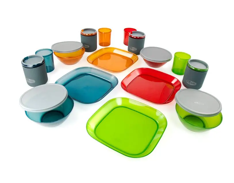 GSI Outdoors Infinity 4 Person Deluxe Tableset, Multicolor Omezená Nabídka