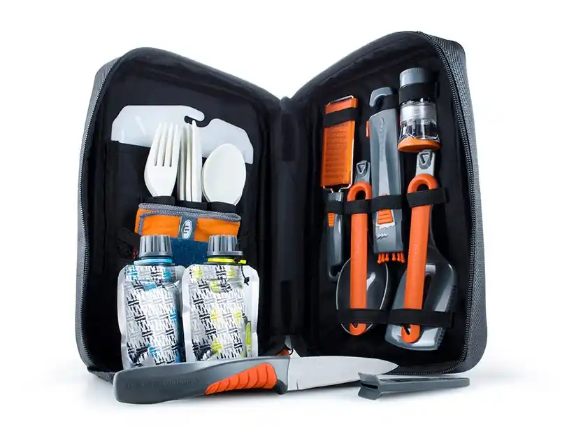 Hit Sezóny GSI Outdoors Destination kitchen kit set 24