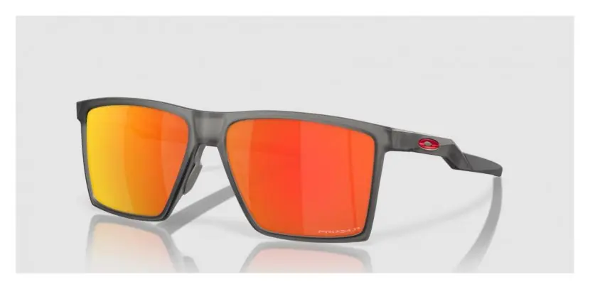 Super Cena Oakley Futurity satin grey smoke/prizm ruby polarized