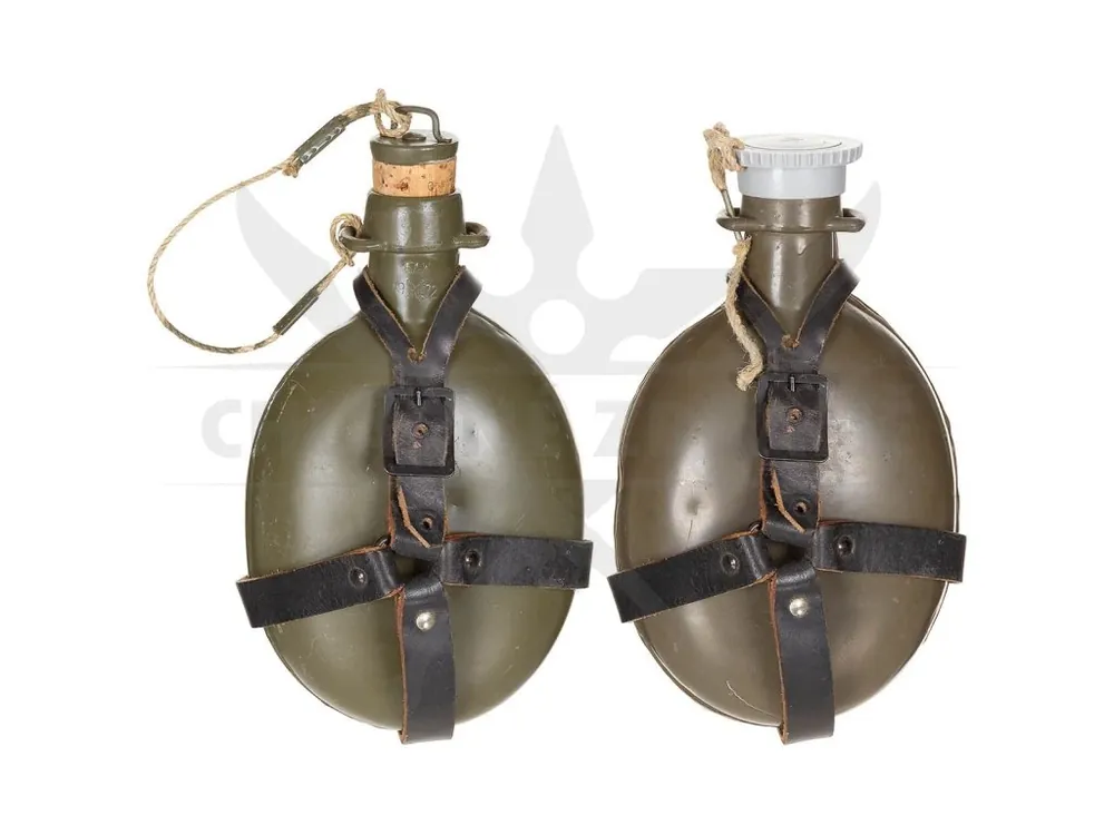 Česká polní láhev "M60 BOTTLE" s koženým úchytem - ZÁNOVNÍ Horká Nabídka