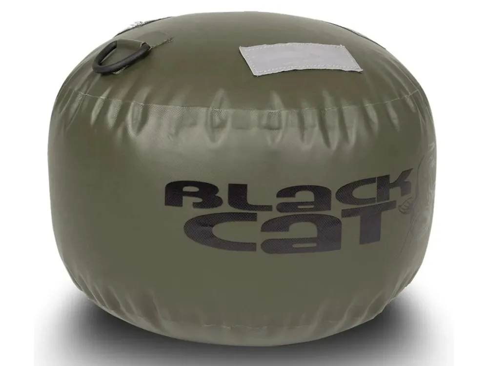 Black Cat Bójka S Buoy Expresní Doručení